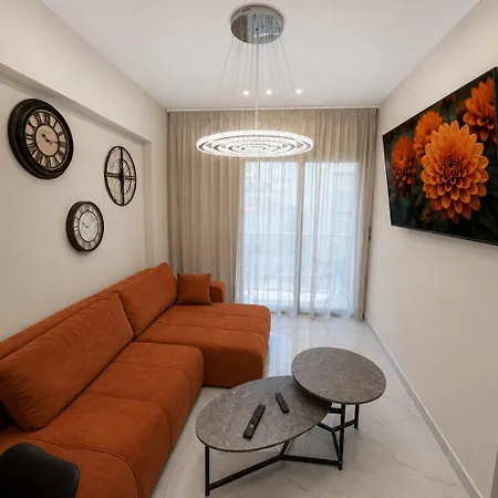 Agora Premium Spaces Лоутраки