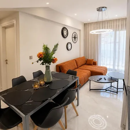 Agora Premium Spaces Лоутраки