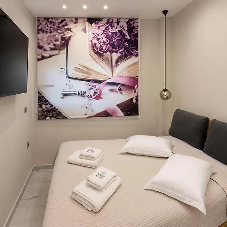 Апартаменты Agora Premium Spaces Лоутраки